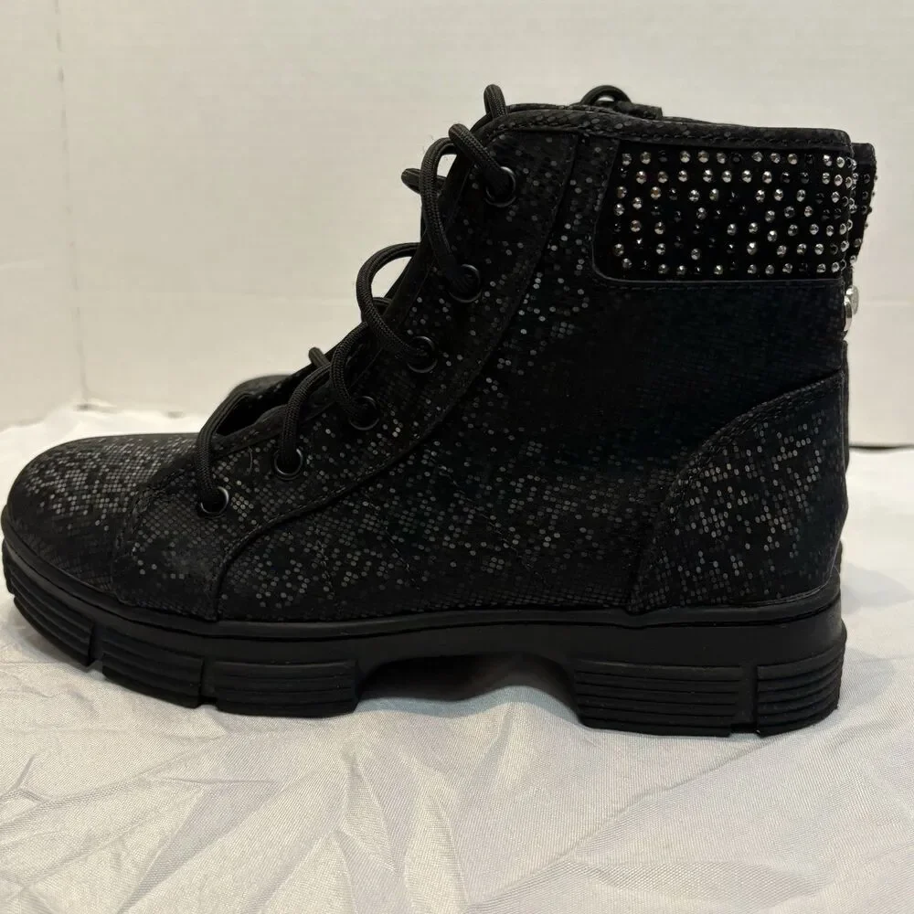 Madden NYC JGorgie Black Ankle Boots Size 4, Lace Up